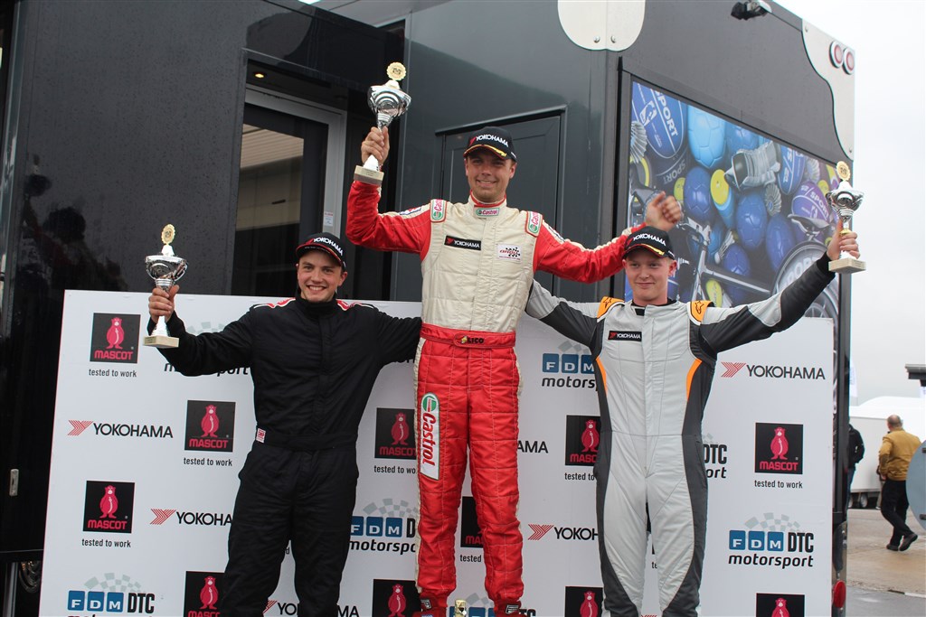 Podiet efter heat 2 – Tommy Nygaard foran Rasmus Holmegaard Hansen og Mads Hedegaard Frederiksen.
(Foto: JJ Media)